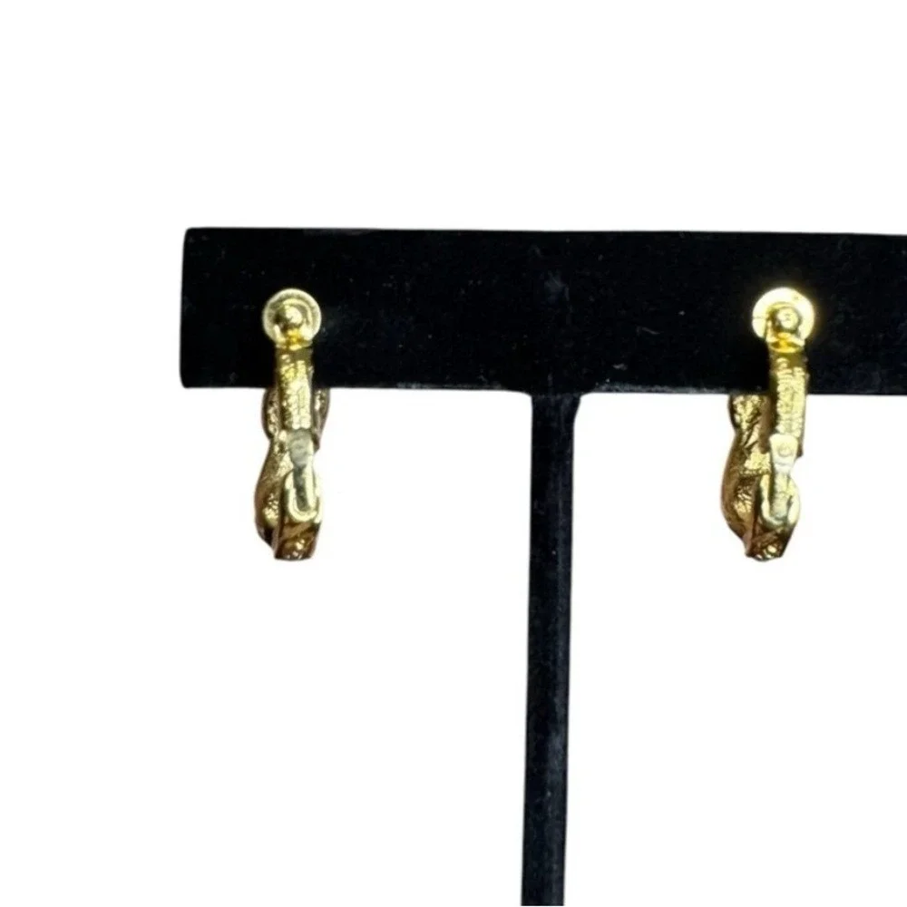Givenchi gold tone twist clip earrings‎